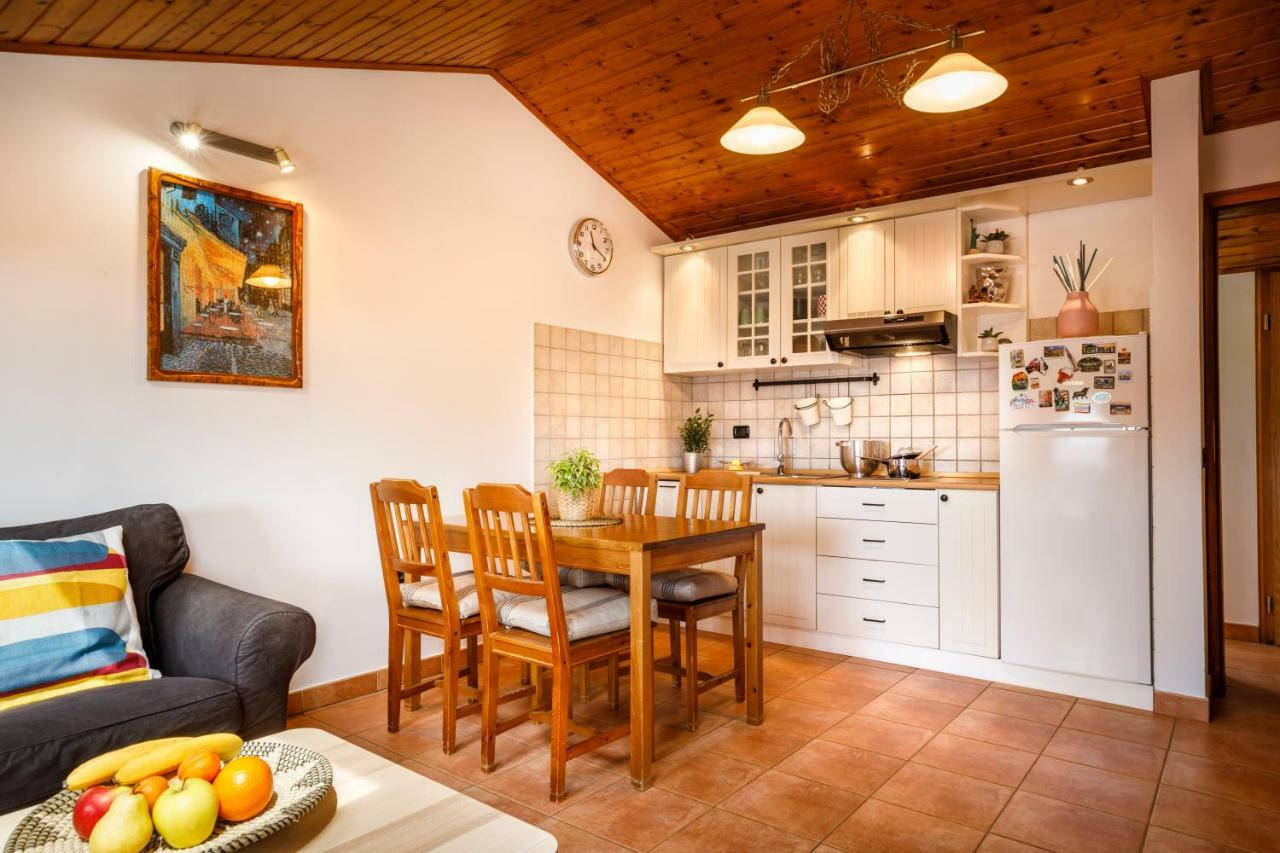 Apartmán Veruda Porat Loft With Balcony